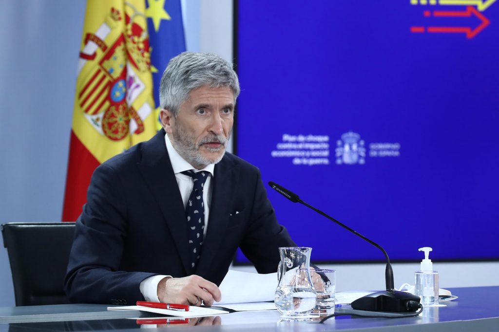 Eltörlik a magassági követelményt a spanyol rendőrségnél