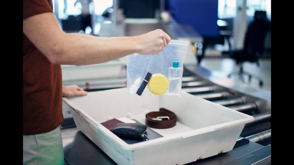 Jövőre már nem kell kivenni a folyadékot a bőröndből a spanyol reptereken